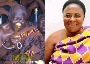 Asantehene destools queen mother of Offinso