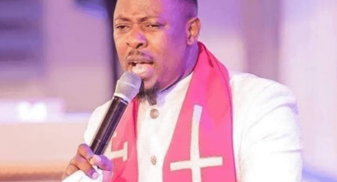 You are a liar and a fake prophet – John Kumah’s wife fires Nigel Gaisie