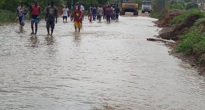 River Ayensu floods displace over 2000 people at Gomoa Adwawukwa, other communities