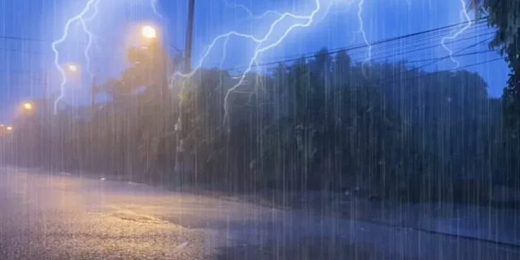 GMet forecasts thunderstorms, gusty winds over southern Ghana