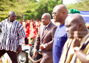 ‘JM b3ba!’ – Minority briefly disrupts SONA with pro-Mahama chants