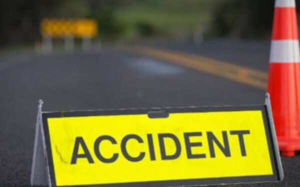 Fuel tanker spills content on Cape Coast-Takoradi highway