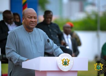 Mahama promises 10% seized gold as reward for whistleblowers